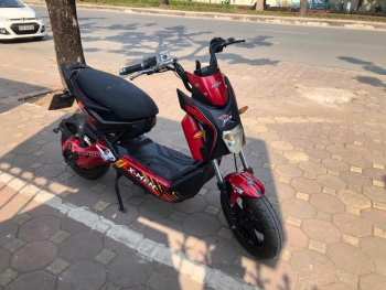 Xe máy điện Xmen đỏ - đen cũ