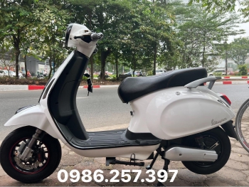 Xe Điện Vespa màu trắng chạy 5 bình to khỏe