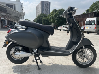 Vespa Nioshima 2022